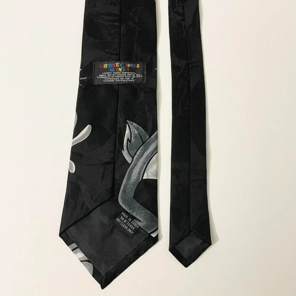Vintage 1995 Looney Tunes Mania Mens Necktie Bugs Bunny 56 Inch - Picture 10 of 16